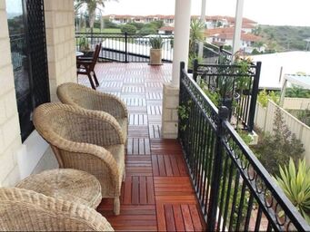 Balcony Decking Tiles - Mixed Reds 